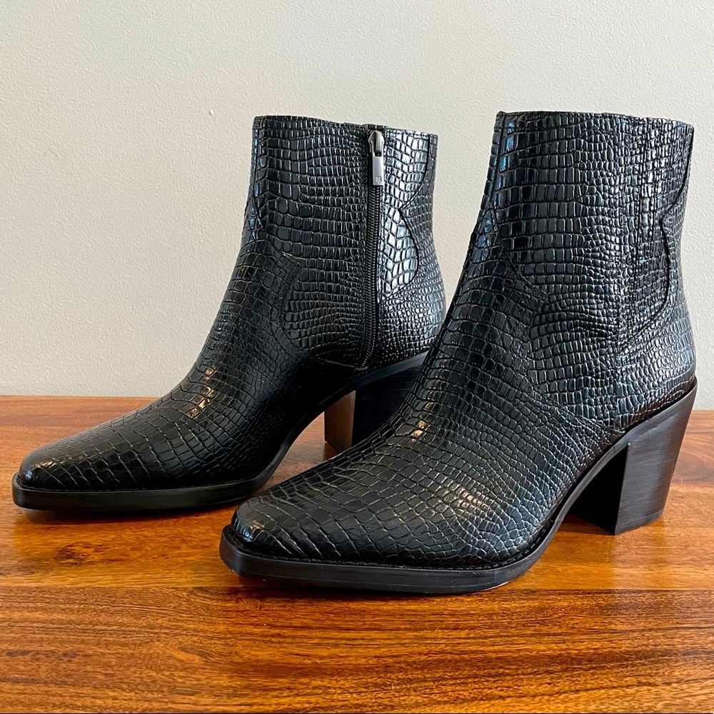 Lucky Brand Jaide Western crocodile-embossed leather ankle boots, black, size 9